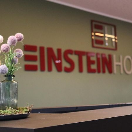 Einstein Hotel Am Roemerpark Андернах Экстерьер фото